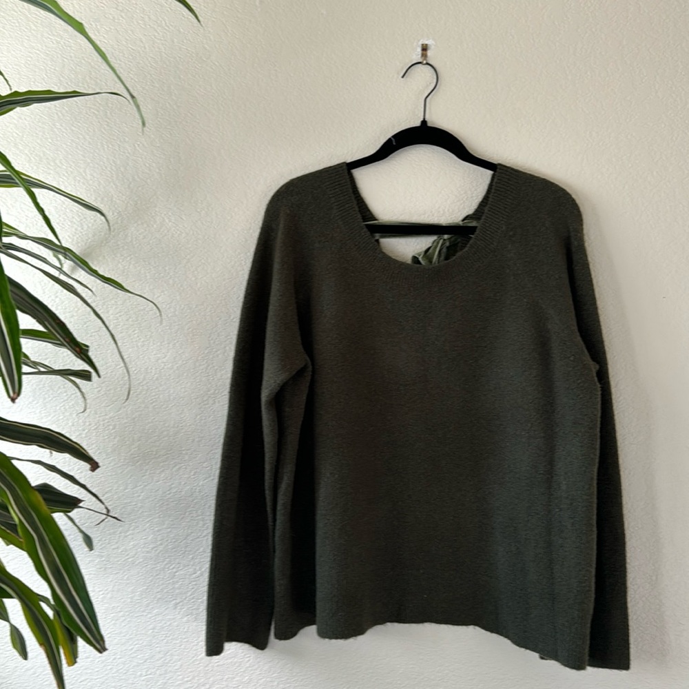 J Crew green sweater sz xl